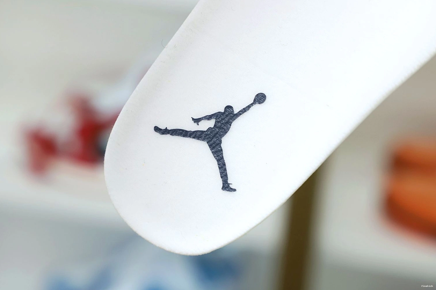 AIR 3 DESIGN RETRO 'WHITE' JORDAN X FRAGMENT SP 1227